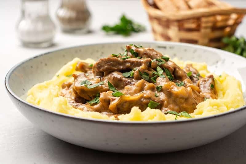 Lomo al strogonoff, un plato que la rompe Lomo strogonoff receta fácil