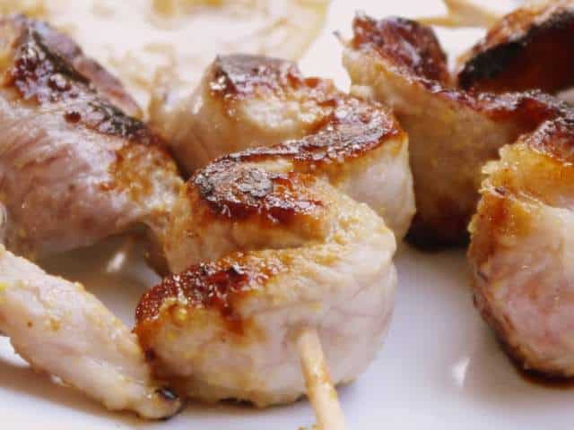 Brochetas de Cerdo Agridulce: simpaticonas brochetas de cerdo agridulce