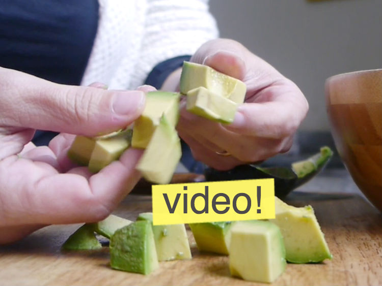 Trucos de cocina: Cómo cortar una palta en 5 segundos