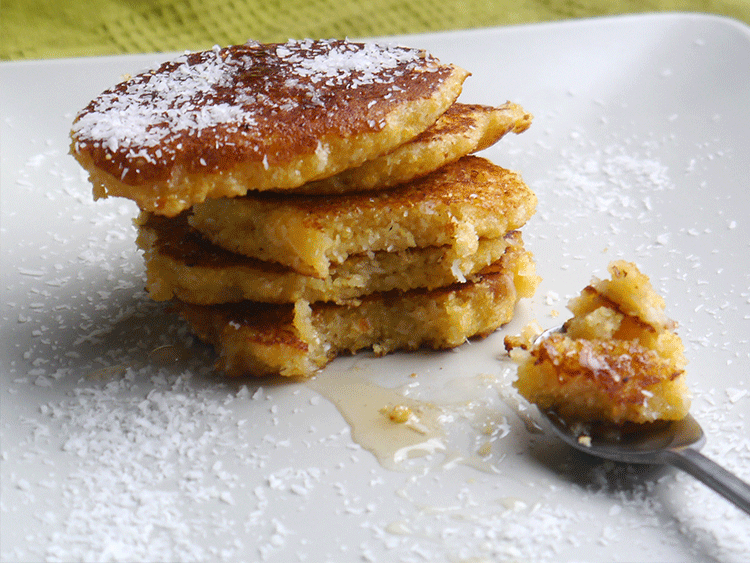 Tortitas de polenta dulce y coco