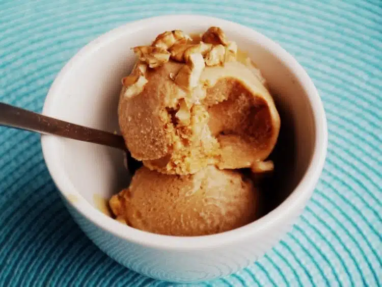 Helado de dulce de leche casero y sin máquina - Paulina Cocina