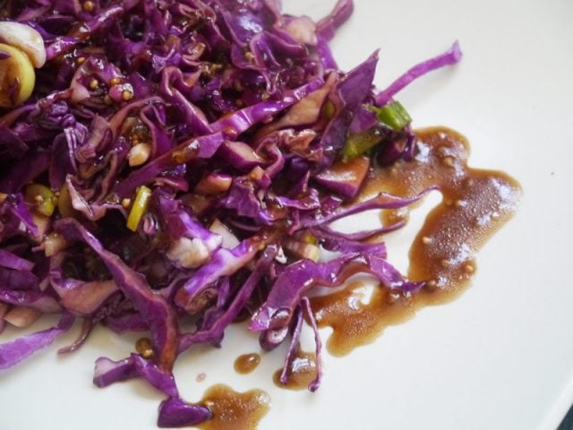 Ensalada de repollo morado – simple y deliciosa