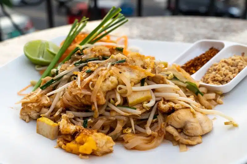 Arriba 48+ imagen pad thai wok receta