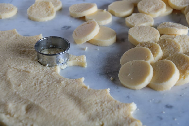 Como hacer ñoquis de sémola a la romana