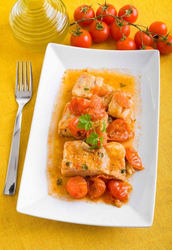 Cómo hacer bacalao con tomate