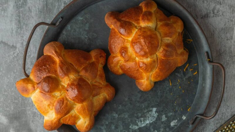 pan de muerto mexicano