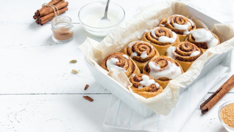 A sweet and aromatic recipe: Cinnamon rolls or cinnamon rolls cinnamon rolls