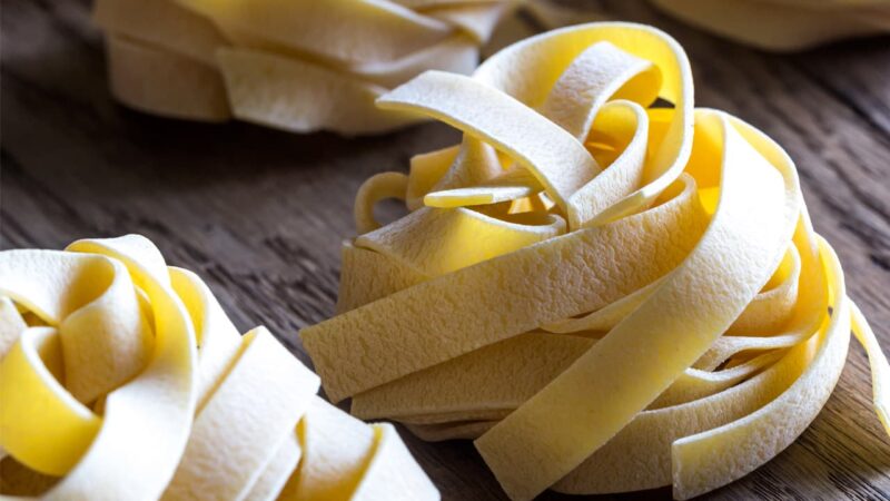 Fettuccini with Alfredo sauce: a classic fettuccine