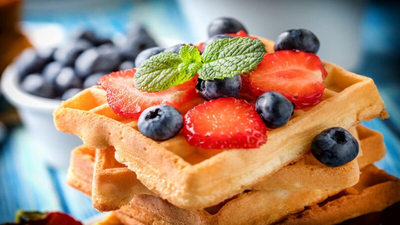 Homemade Belgian waffles: unique recipe for a breakfast or snack belgian gofres