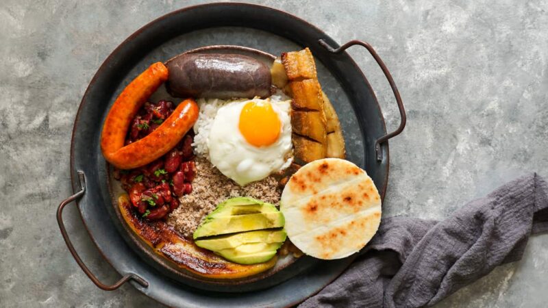 origin of the bandeja paisa