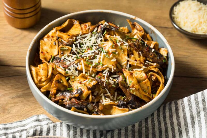 Pappardelle Bolognese, the long pasta that conquers palates what is pappardelle