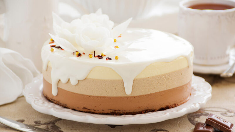 receta-de-tarta-tres-chocolates-800x450