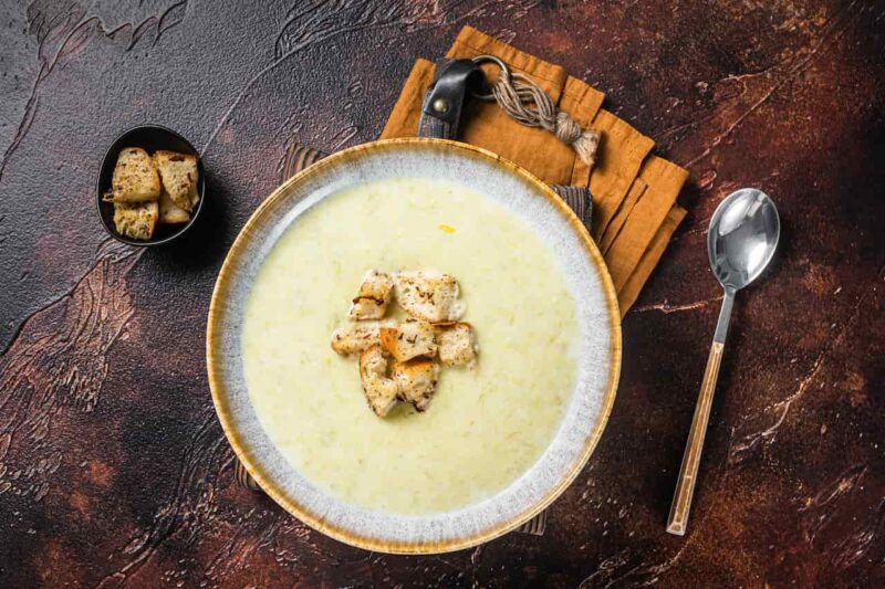 I discovered the delicious recipe for vichyssoise: cold leek cream vichyssoise ingredients