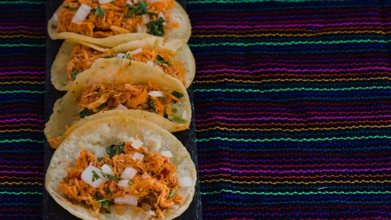 How to make chicken tinga: a delicious and typical dish of Mexico Chicken Tinga Tacos