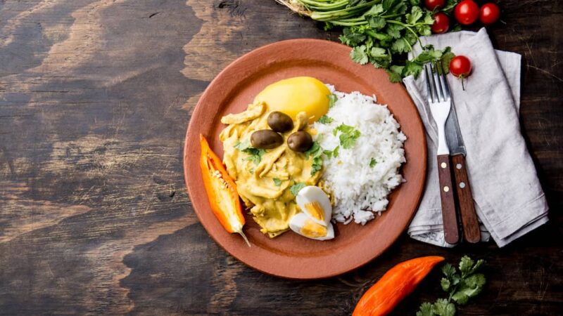 Receta de ají de gallina, un plato peruano con un toque picante