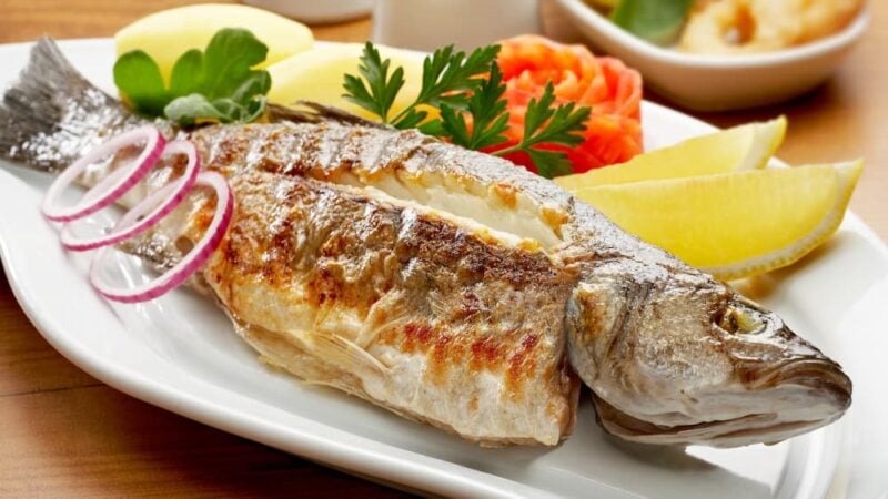 A recipe with Mediterranean flavors: grilled sea bass grilled sea bass recipe