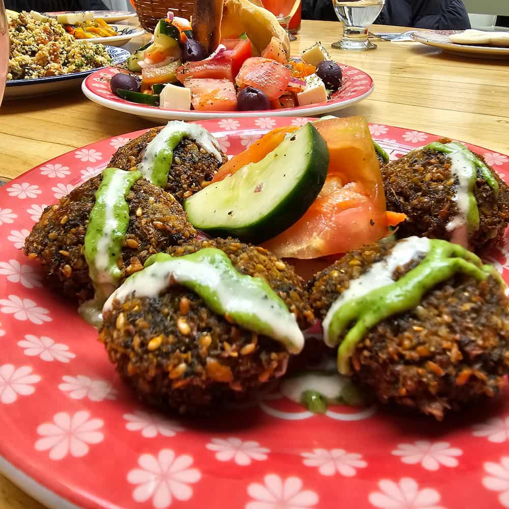 falafel en restaurante eretz