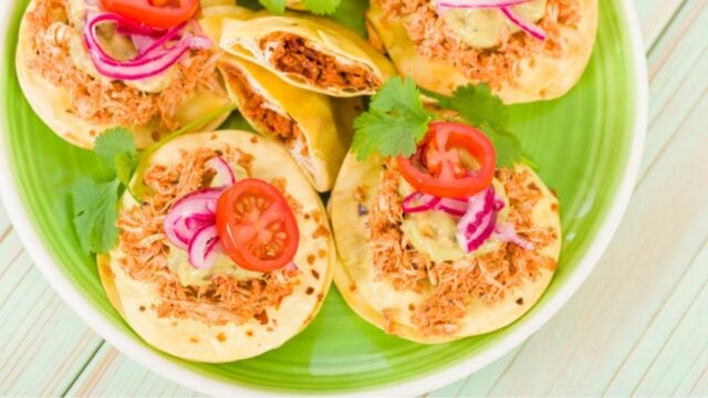 como hacer panuchos de pollo