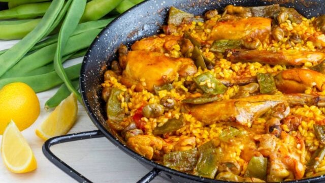 como hacer paella valenciana