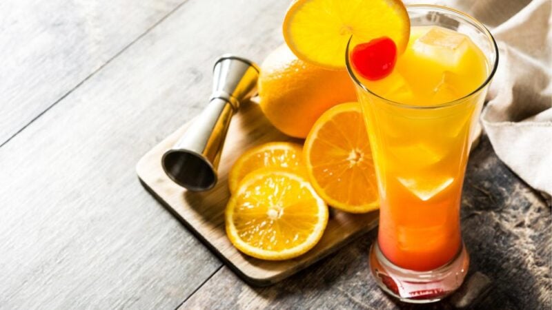 como hacer tequila sunrise