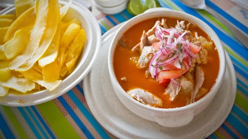 how to make ecuadorian encebollado