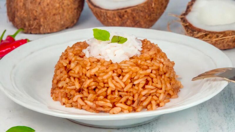 como hacer arroz con coco