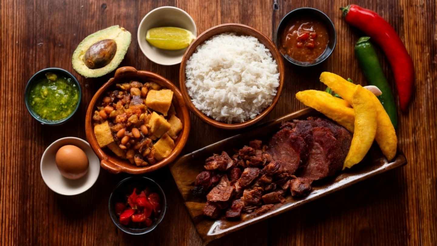 como hacer receta de arroz paisa
