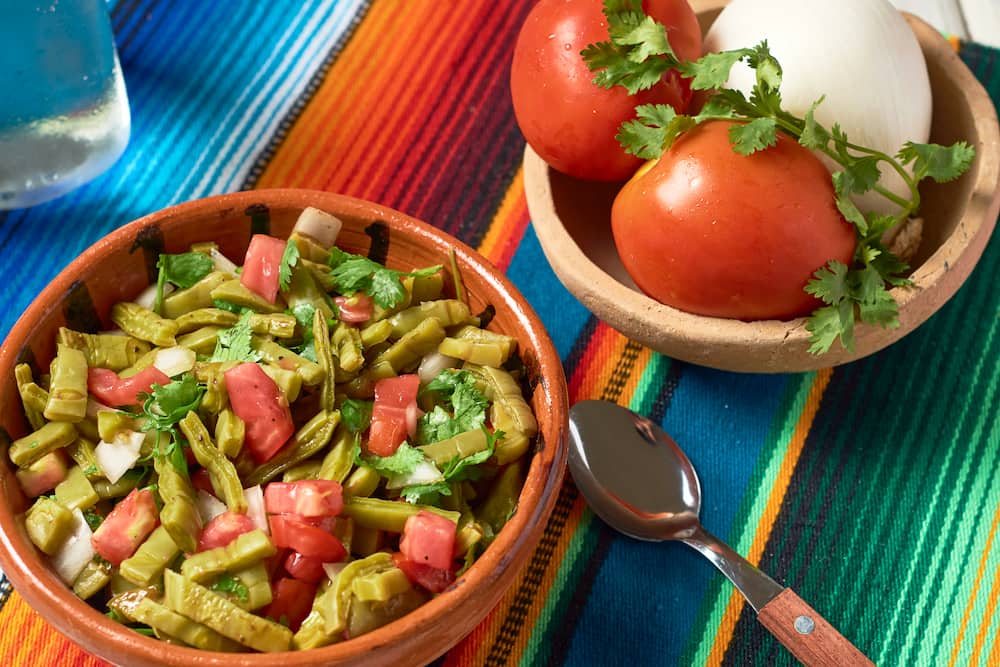 como hacer ensalada de nopales