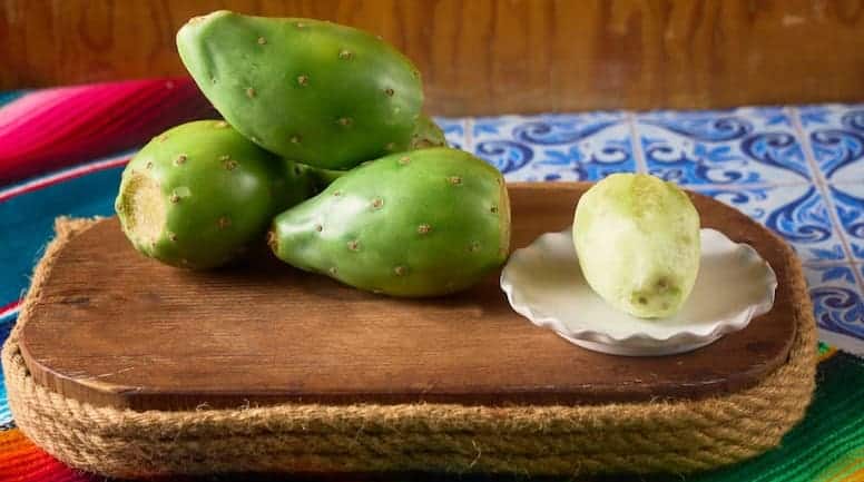 receta casera de ensalada de nopales mexicana